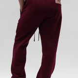 ESSENTIAL STRAIGHT LEG JOGGER - BORDEAUX