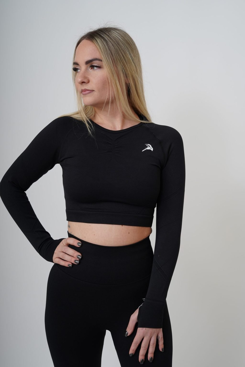 Figure Seamless Long Sleeve Crop Top - Black - Image 2