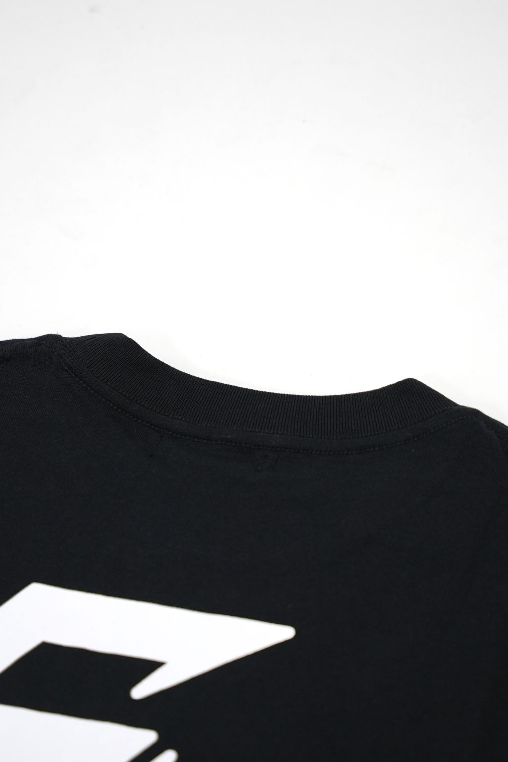 SV OVERSIZED T-SHIRT - Black - Image 4