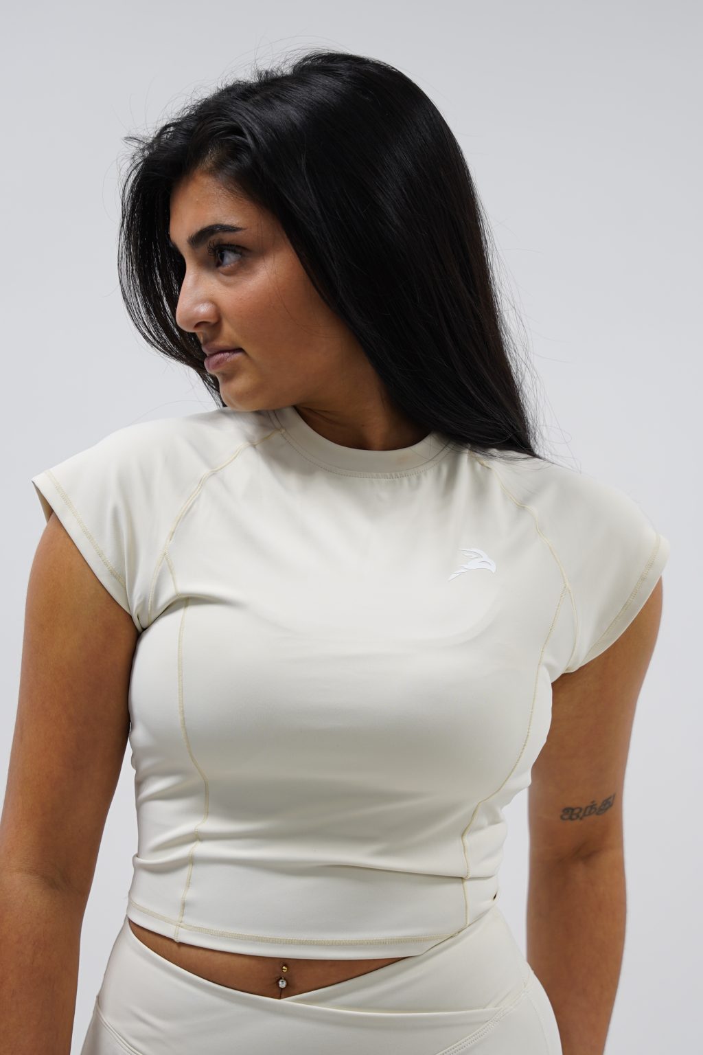 Sculpt Croptop - Cream - Image 3